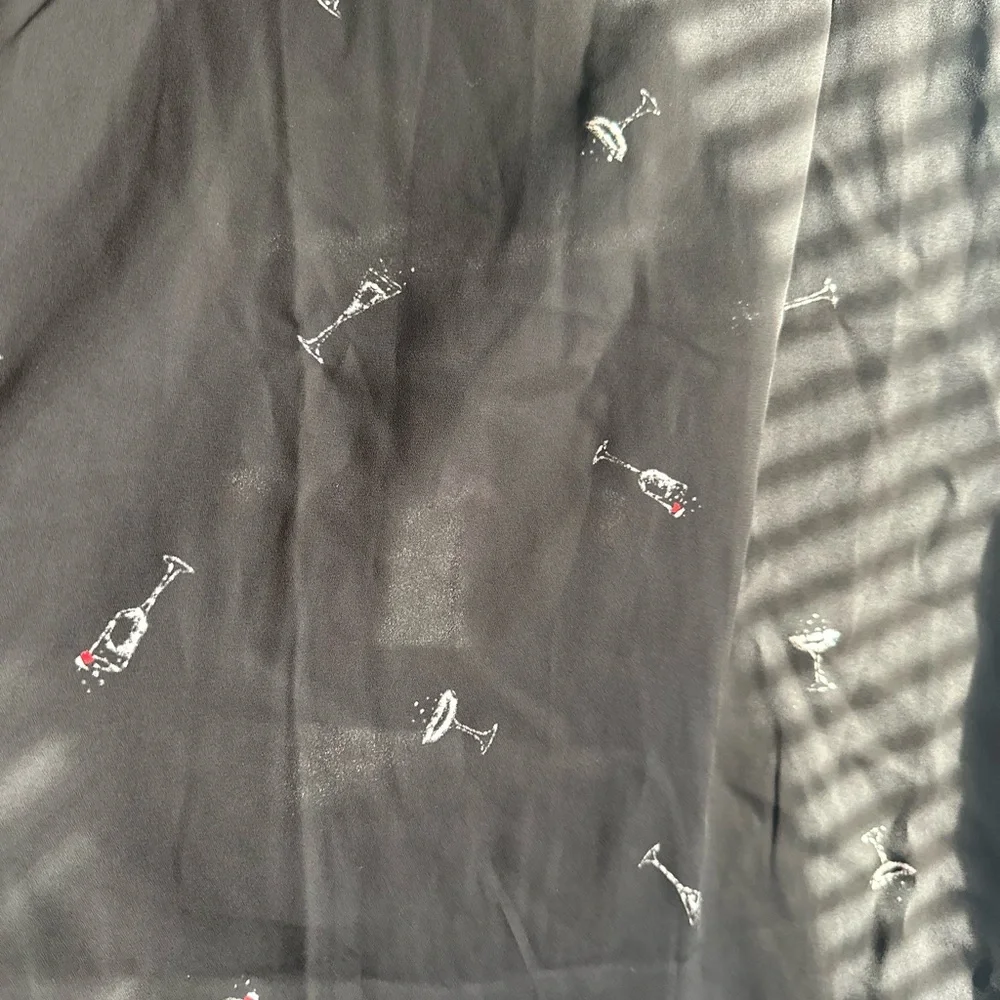 A83 NWT Maurices | Black Fun Cocktail Blouse